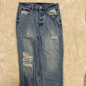 BDG Booty Fitting Jeans